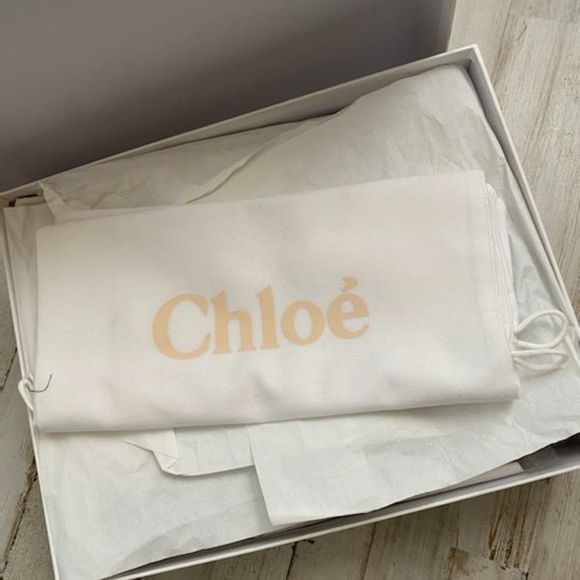 Chloe - Picture 6 of 6